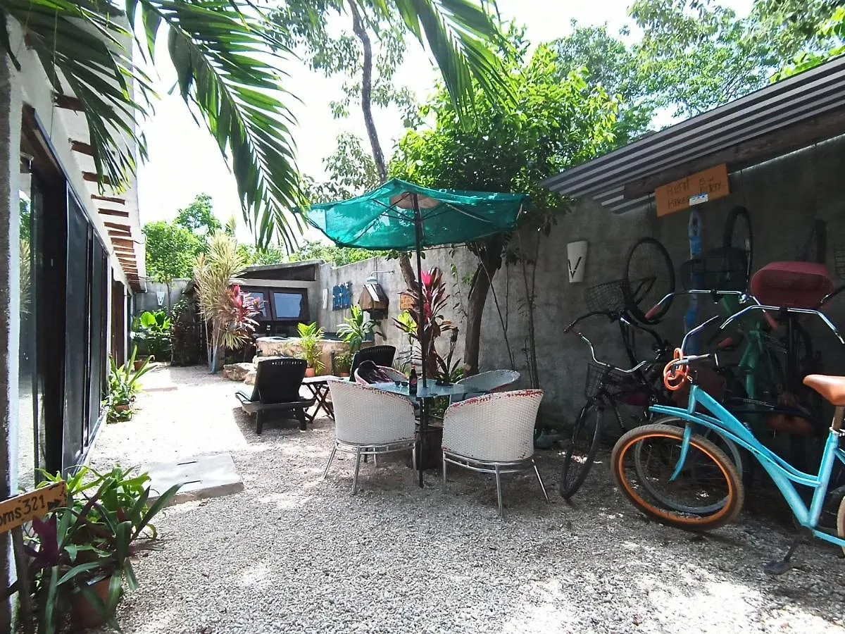 Primitive Rooms Tulum Selfcheck-In Adults Only 2*,  México