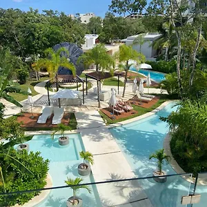 Park - Luxury Eco Friendly Studio Apartahotel
